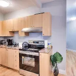 Premier Destination For Big Groups Mtl Vacation And Nightlife