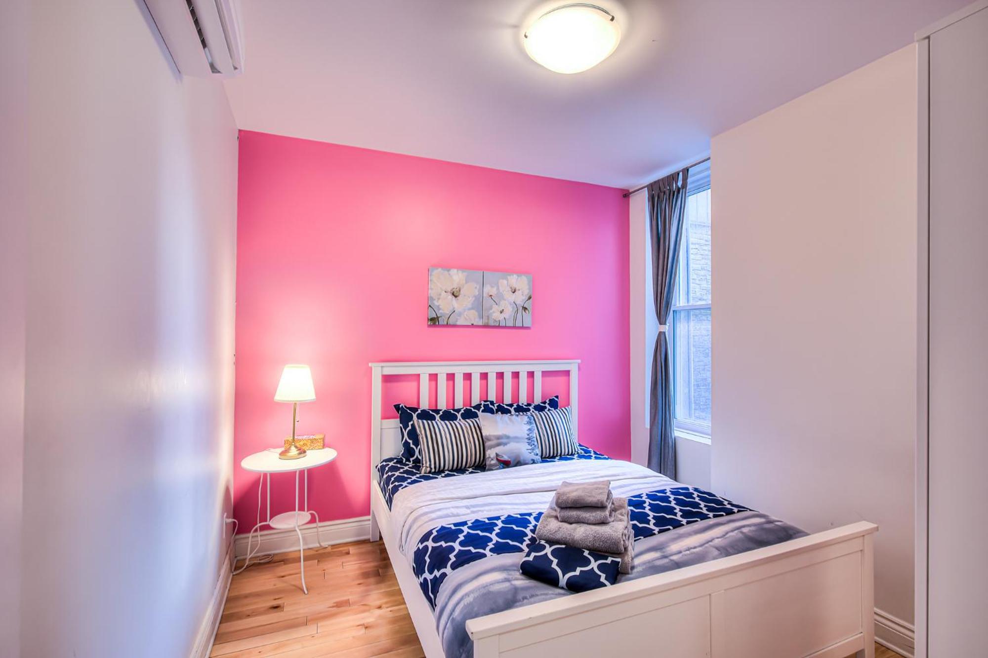 Premier Destination For Big Groups Mtl Vacation And Nightlife *
