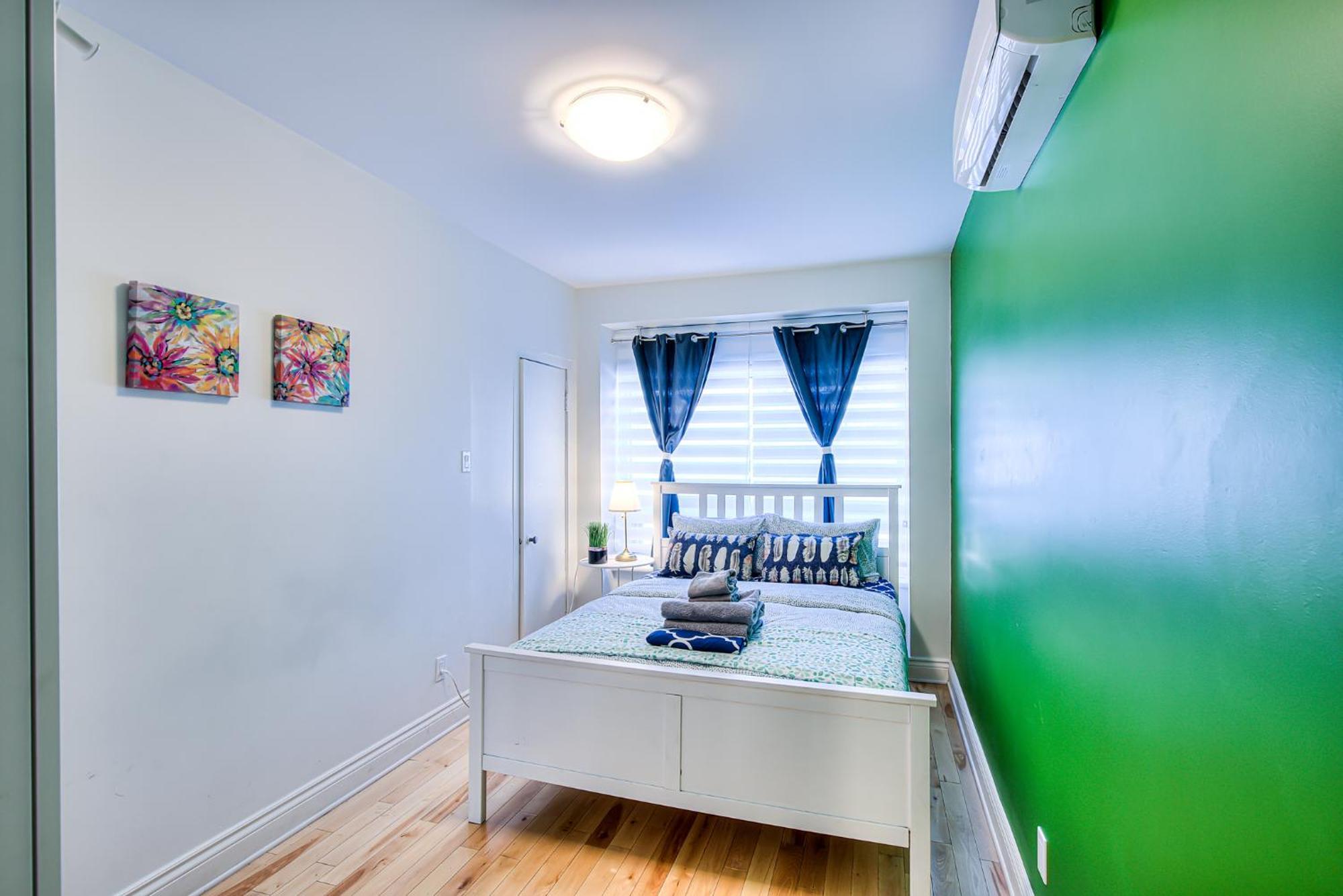 Premier Destination For Big Groups Mtl Vacation And Nightlife Apartment